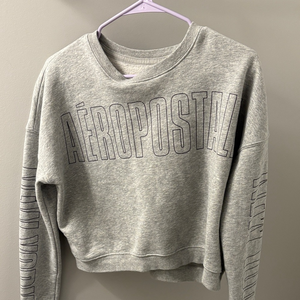 Aeropostale Heather Gray Cropped Sweatshirt